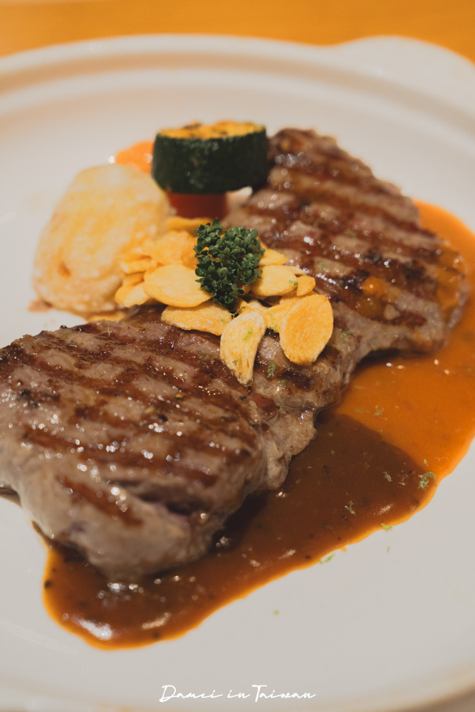 台中勤美美食推薦!南瓜屋魔女露露的廚房-平價大份量的聚餐餐廳,空間又超好拍 - 第48張圖 台中勤美美食推薦!南瓜屋魔女露露的廚房-平價大份量的聚餐餐廳,空間又超好拍