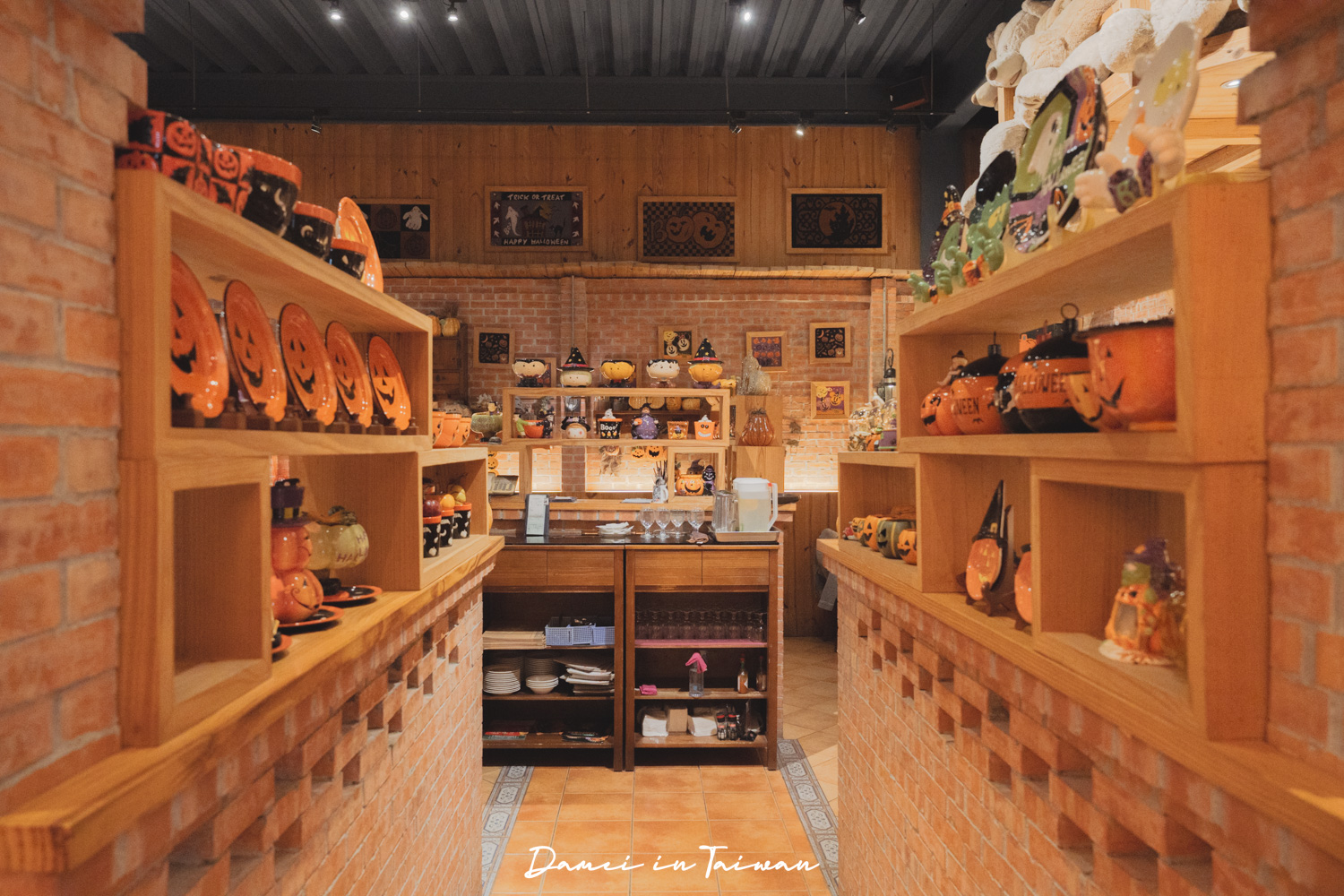 台中勤美美食推薦!南瓜屋魔女露露的廚房-平價大份量的聚餐餐廳,空間又超好拍 - 第7張圖 台中勤美美食推薦!南瓜屋魔女露露的廚房-平價大份量的聚餐餐廳,空間又超好拍