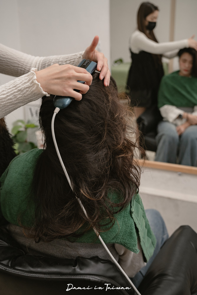 台南頭皮護理推薦！綠色模式美髮沙龍、頭皮養護-在地經營10年，頭皮天然植萃養護推薦