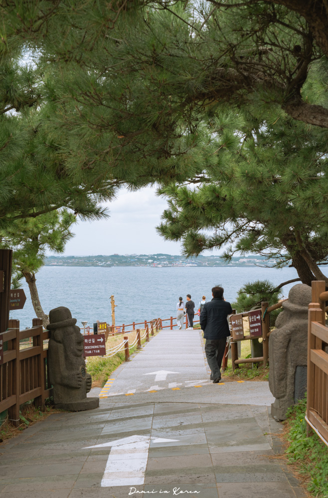 濟州島景點「城山日出峰」登上世界自然遺產,門票值得嗎?濟州島最早看到日出的地方! - 第8張圖 濟州島景點「城山日出峰」登上世界自然遺產,門票值得嗎?濟州島最早看到日出的地方!