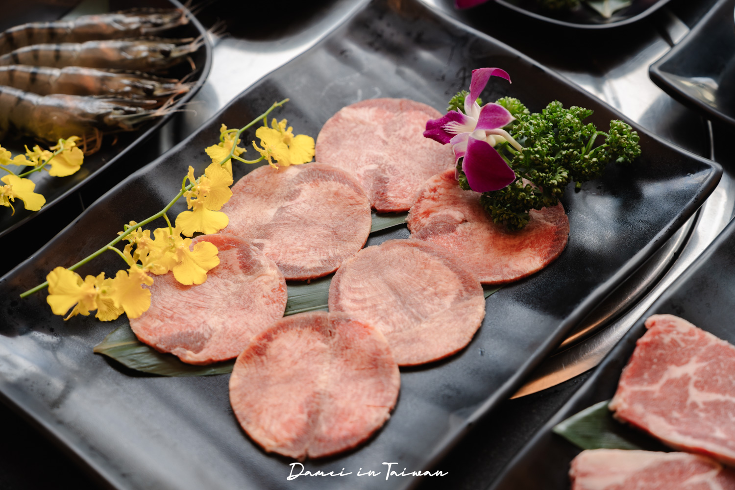 台北燒肉吃到飽推薦「熊一頂級燒肉西門店」西門町燒肉吃到飽,只要598元,8款調酒無限暢飲,燒肉無限烤! - 第35張圖 台北燒肉吃到飽推薦「熊一頂級燒肉西門店」西門町燒肉吃到飽,只要598元,8款調酒無限暢飲,燒肉無限烤!