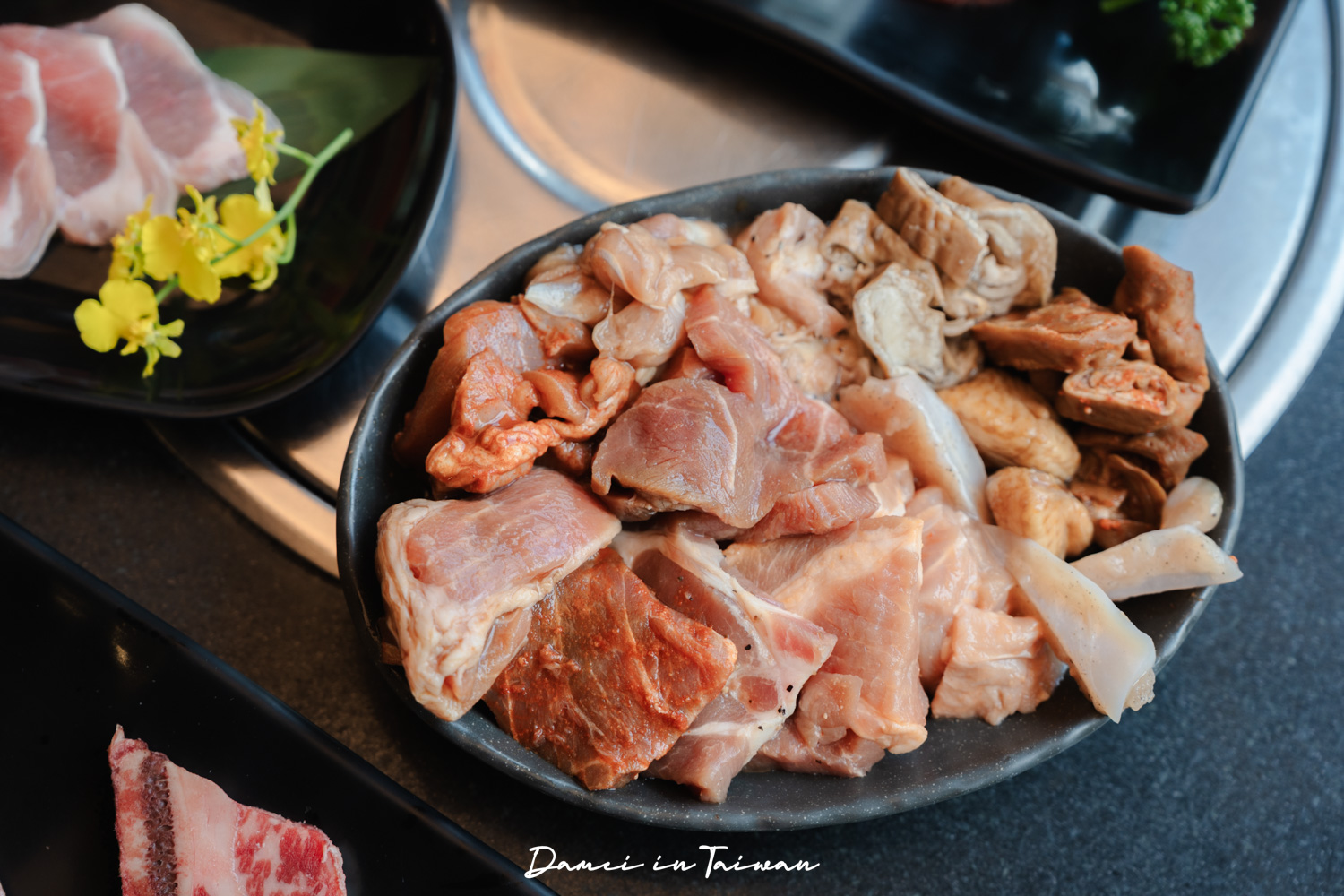 台北燒肉吃到飽推薦「熊一頂級燒肉西門店」西門町燒肉吃到飽,只要598元,8款調酒無限暢飲,燒肉無限烤! - 第19張圖 台北燒肉吃到飽推薦「熊一頂級燒肉西門店」西門町燒肉吃到飽,只要598元,8款調酒無限暢飲,燒肉無限烤!