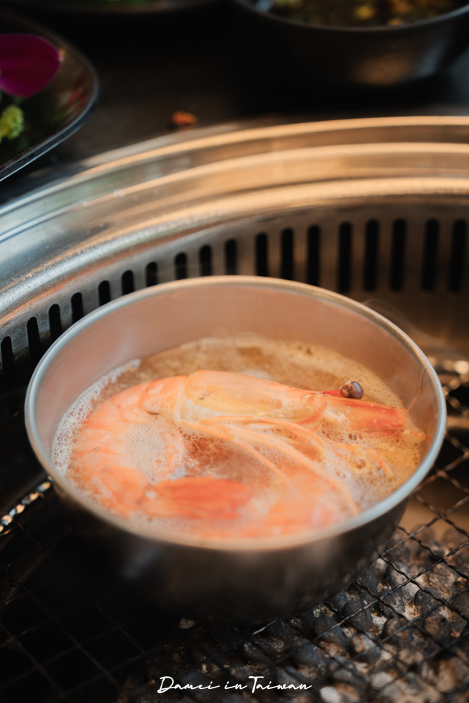 台北燒肉吃到飽推薦「熊一頂級燒肉西門店」西門町燒肉吃到飽,只要598元,8款調酒無限暢飲,燒肉無限烤! - 第47張圖 台北燒肉吃到飽推薦「熊一頂級燒肉西門店」西門町燒肉吃到飽,只要598元,8款調酒無限暢飲,燒肉無限烤!