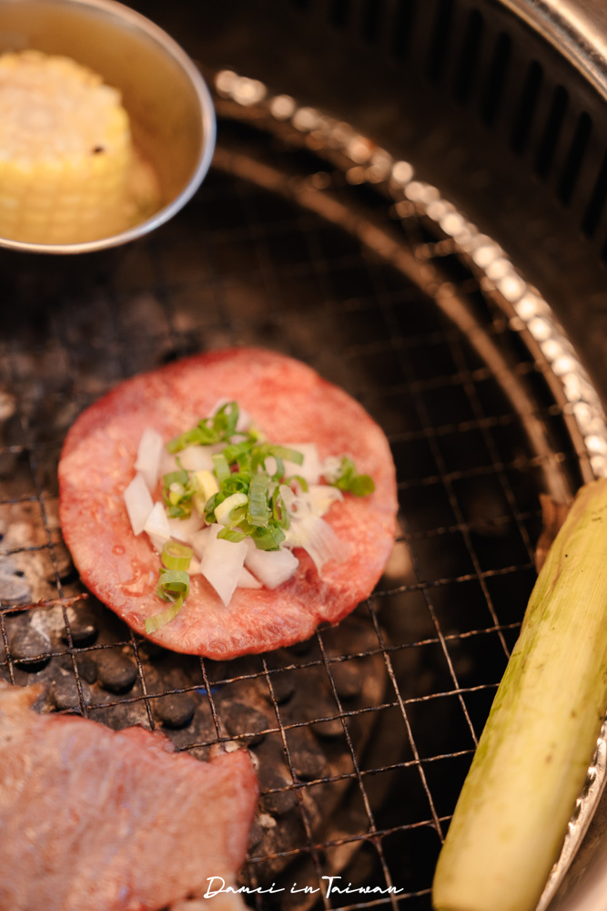 台北燒肉吃到飽推薦「熊一頂級燒肉西門店」西門町燒肉吃到飽,只要598元,8款調酒無限暢飲,燒肉無限烤! - 第36張圖 台北燒肉吃到飽推薦「熊一頂級燒肉西門店」西門町燒肉吃到飽,只要598元,8款調酒無限暢飲,燒肉無限烤!