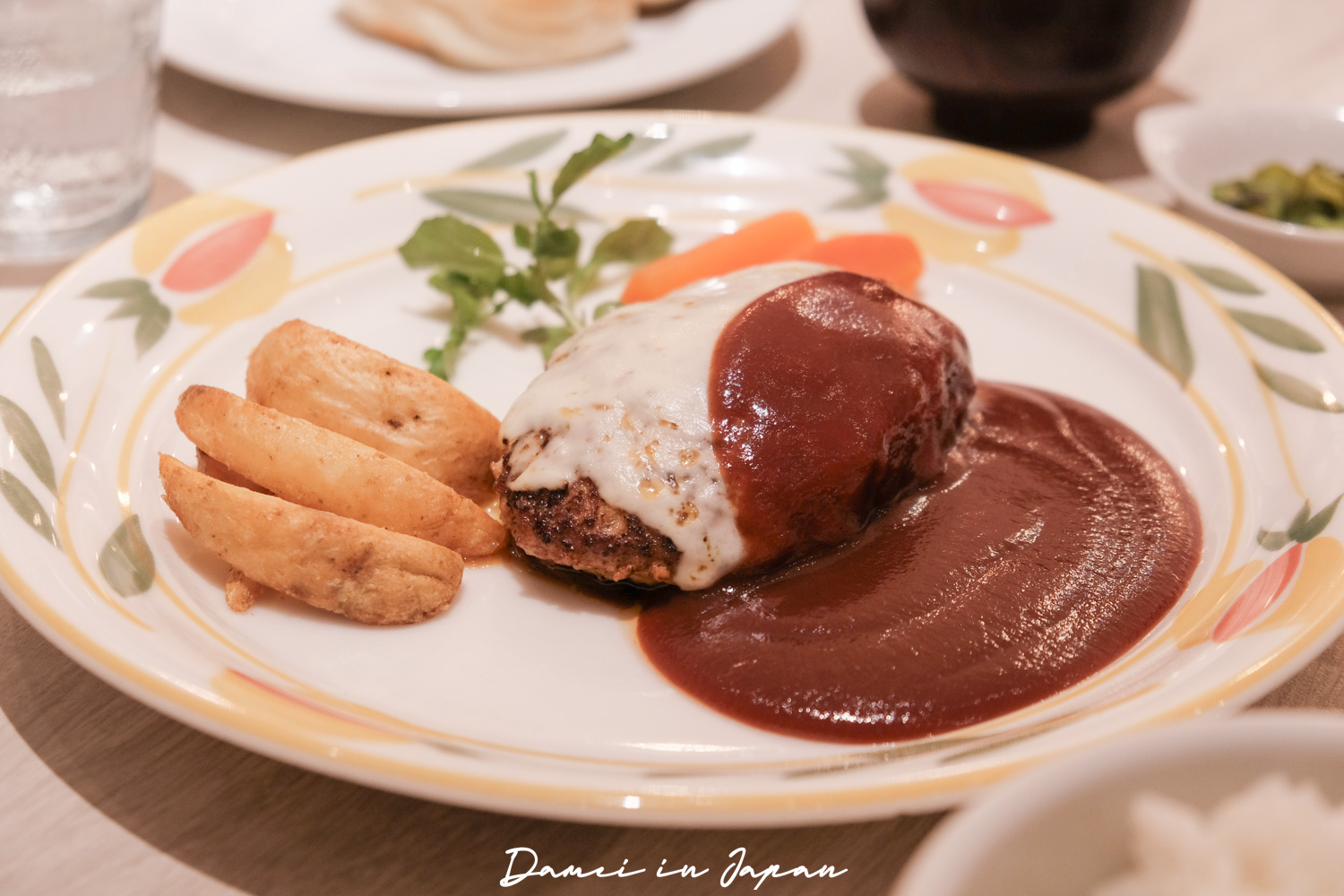 LUCUA大阪美食推薦|Tokura(とくら),京都排隊爆汁漢堡排!在大阪就吃得到 - 第16張圖 LUCUA大阪美食推薦|Tokura(とくら),京都排隊爆汁漢堡排!在大阪就吃得到