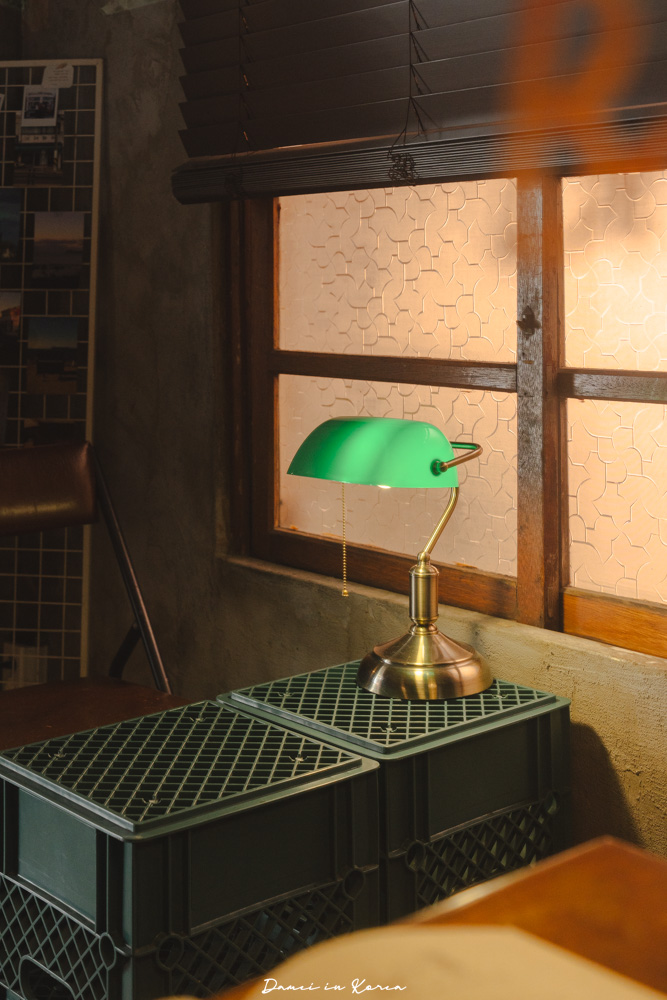 濟州島咖啡廳推薦|Urban Brewing,在地人也愛的手沖咖啡空間,過去曾是洗衣店! - 第9張圖 濟州島咖啡廳推薦|Urban Brewing,在地人也愛的手沖咖啡空間,過去曾是洗衣店!