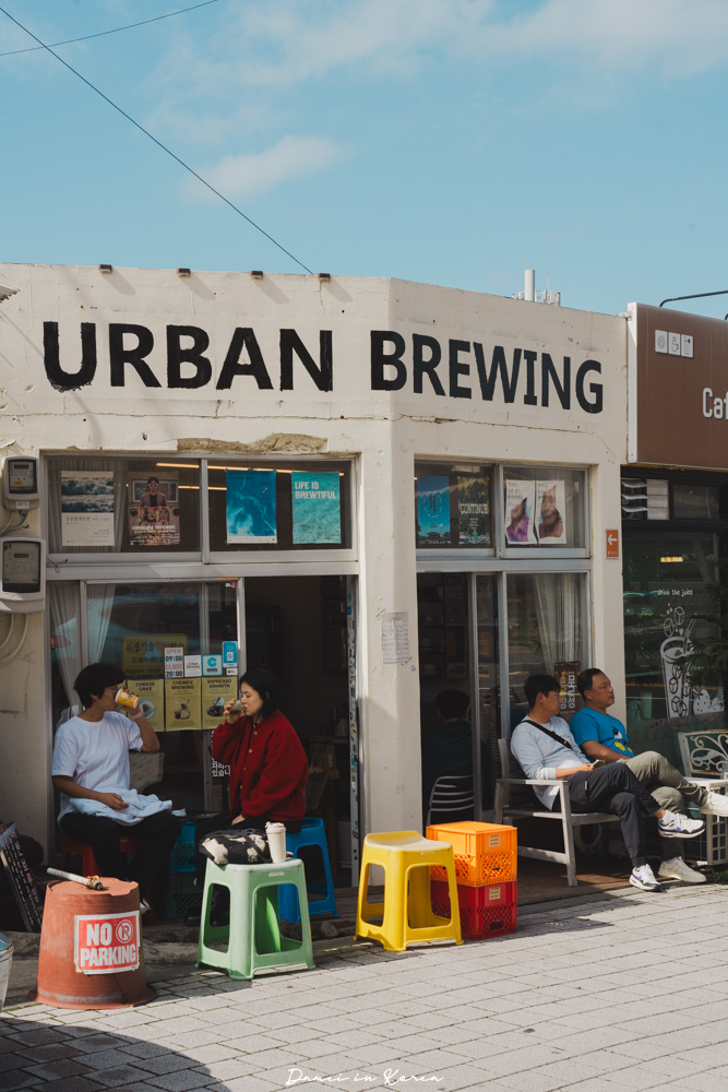 濟州島咖啡廳推薦|Urban Brewing,在地人也愛的手沖咖啡空間,過去曾是洗衣店! - 第7張圖 濟州島咖啡廳推薦|Urban Brewing,在地人也愛的手沖咖啡空間,過去曾是洗衣店!