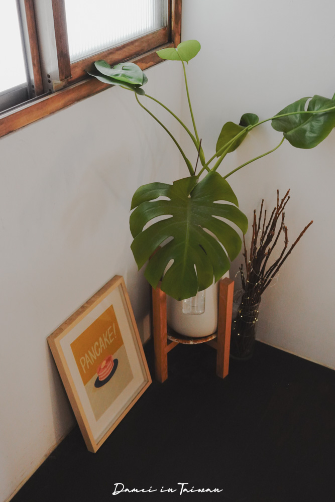 台北車站附近咖啡廳推薦「吃咖 Chikafe」必點酸奶起司蛋糕，回訪無數次的口袋名單