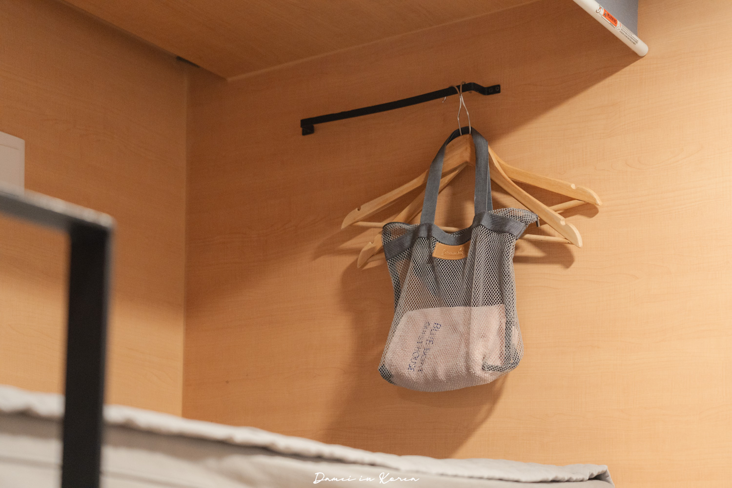 慶州住宿推薦！慶州藍艇青年旅館，皇理團路附近，每晚只要600元平價住宿，更附贈早餐