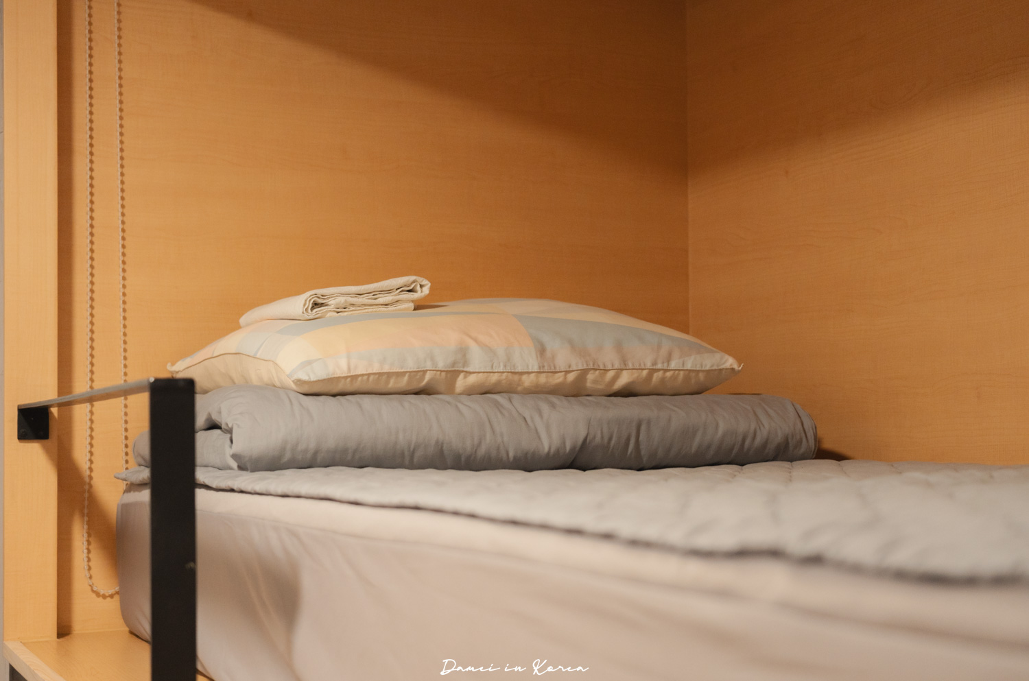 慶州住宿推薦！慶州藍艇青年旅館，皇理團路附近，每晚只要600元平價住宿，更附贈早餐