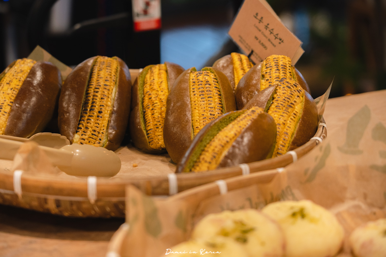 濟州大型咖啡廳推薦!濟州堂 Jejudang Bakery Café-逼真的農作物麵包,宛如走進農園的室內空間 - 第19張圖 濟州大型咖啡廳推薦!濟州堂 Jejudang Bakery Café-逼真的農作物麵包,宛如走進農園的室內空間