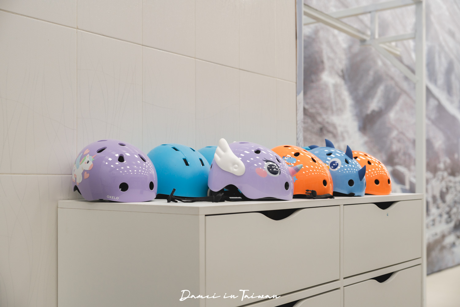 高雄滑雪學校推薦！王子室內滑雪學校-單板課程體驗心得、課程費用公開