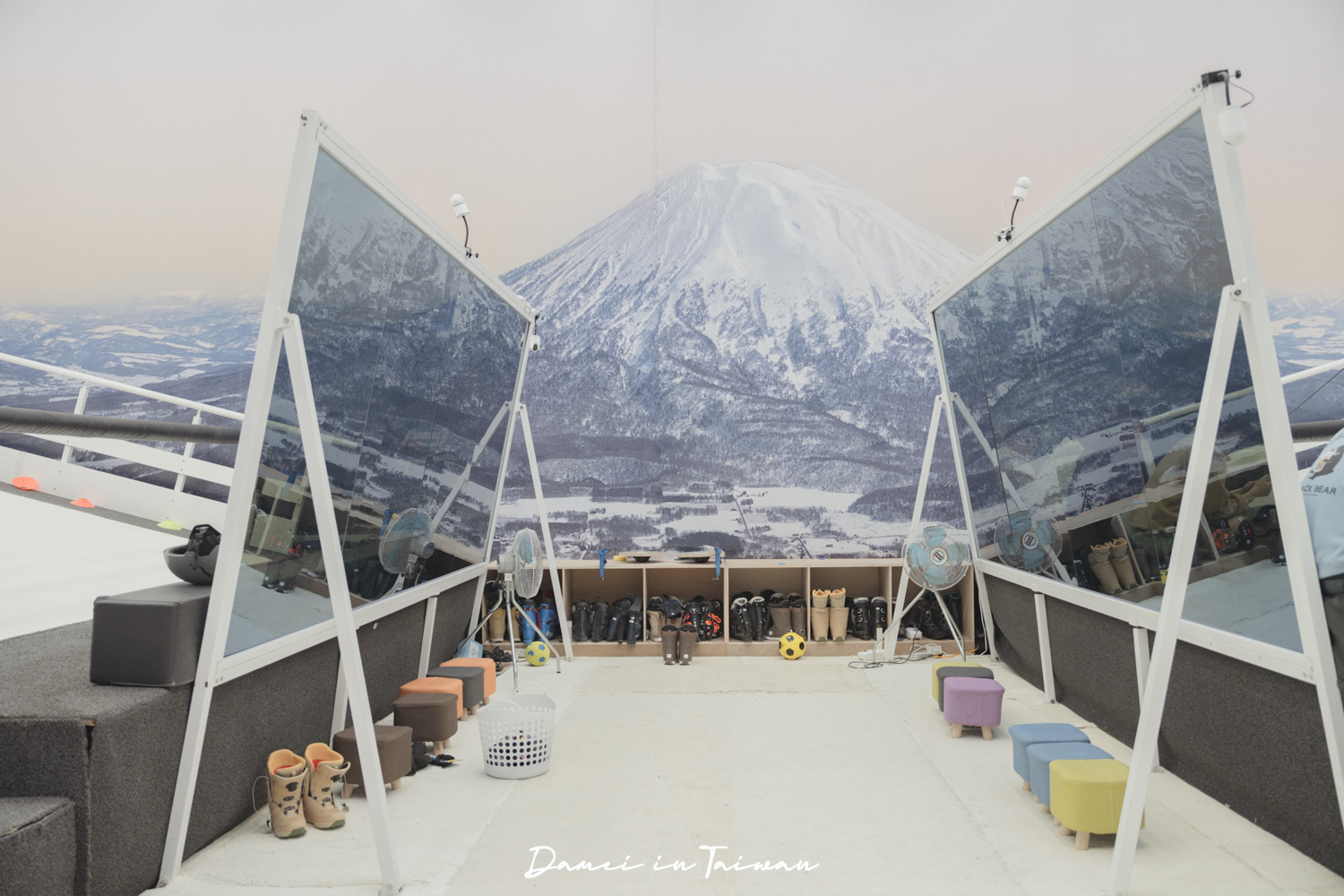 高雄滑雪學校推薦！王子室內滑雪學校-單板課程體驗心得、課程費用公開