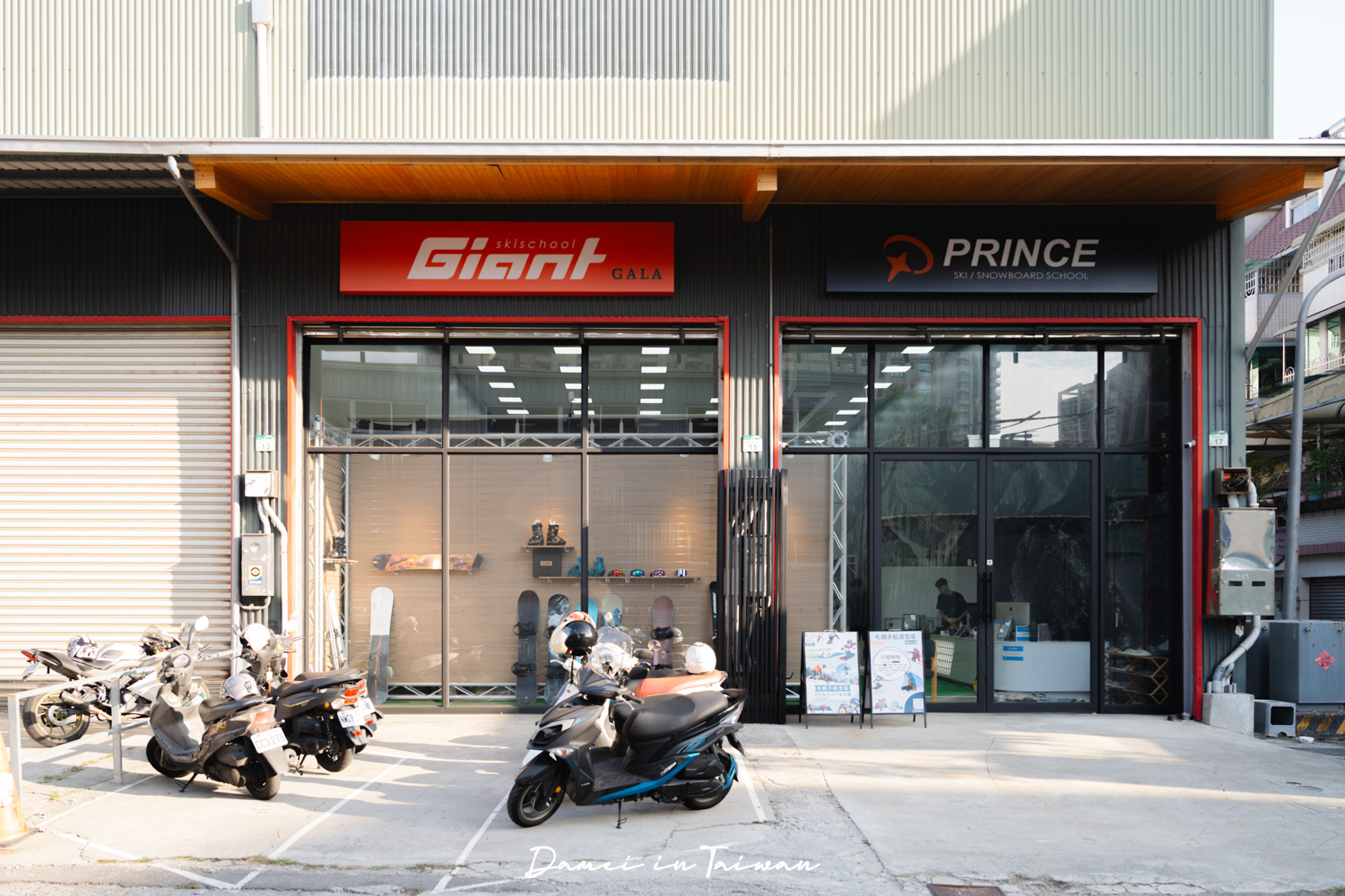 高雄滑雪學校推薦！王子室內滑雪學校-單板課程體驗心得、課程費用公開