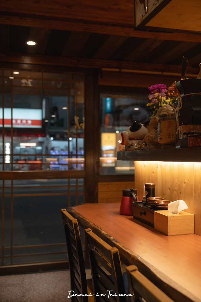 逢甲美食推薦「稻鮨板前吞食」厚切又新鮮的生魚片,擺盤也十分用心 - 第4張圖 逢甲美食推薦「稻鮨板前吞食」厚切又新鮮的生魚片,擺盤也十分用心