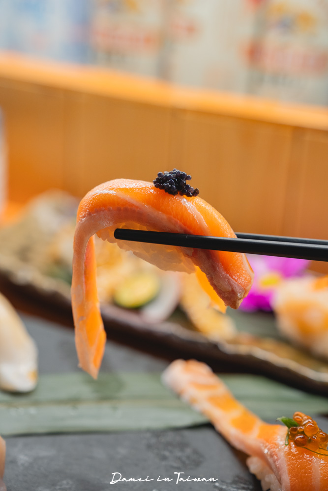 逢甲美食推薦「稻鮨板前吞食」厚切又新鮮的生魚片,擺盤也十分用心 - 第20張圖 逢甲美食推薦「稻鮨板前吞食」厚切又新鮮的生魚片,擺盤也十分用心