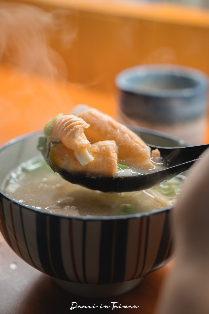 逢甲美食推薦「稻鮨板前吞食」厚切又新鮮的生魚片,擺盤也十分用心 - 第15張圖 逢甲美食推薦「稻鮨板前吞食」厚切又新鮮的生魚片,擺盤也十分用心