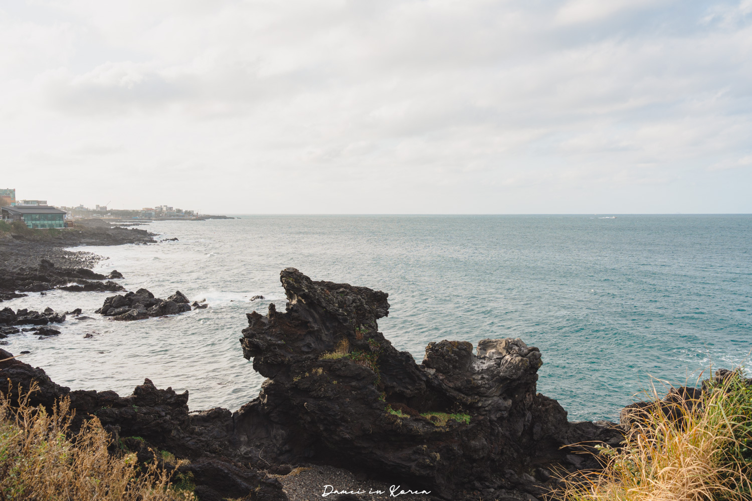 龍頭岩、龍淵峽谷|鄰近濟州機場,從市區就能抵達的自然奇景! - 第19張圖 龍頭岩、龍淵峽谷|鄰近濟州機場,從市區就能抵達的自然奇景!