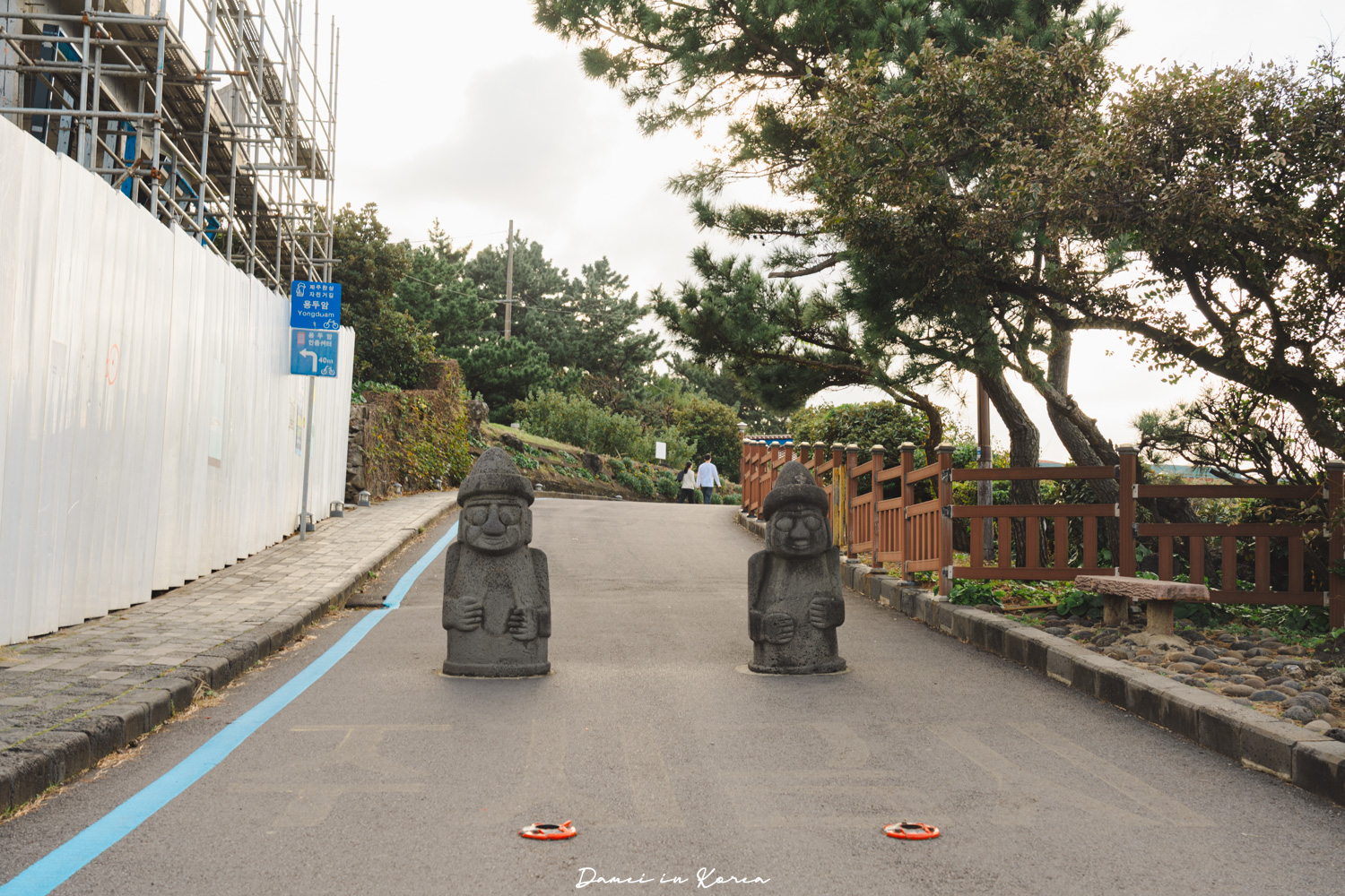 龍頭岩、龍淵峽谷|鄰近濟州機場,從市區就能抵達的自然奇景! - 第21張圖 龍頭岩、龍淵峽谷|鄰近濟州機場,從市區就能抵達的自然奇景!