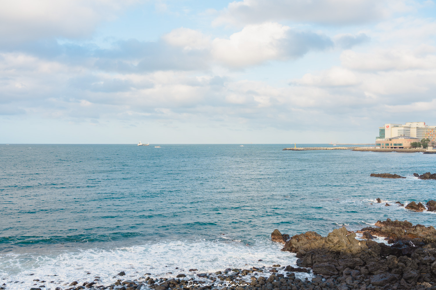 龍頭岩、龍淵峽谷|鄰近濟州機場,從市區就能抵達的自然奇景! - 第22張圖 龍頭岩、龍淵峽谷|鄰近濟州機場,從市區就能抵達的自然奇景!