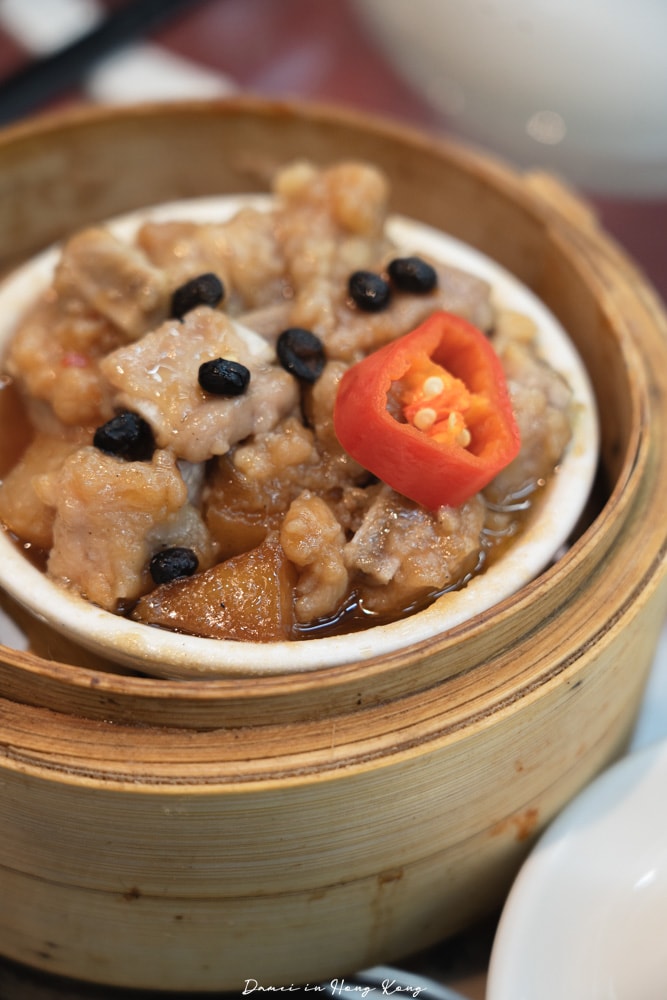 香港上環美食「蓮香樓」百年飲茶老店，保留傳統點心推車文化！