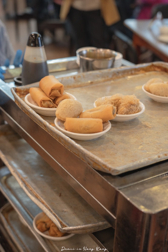 香港上環美食「蓮香樓」百年飲茶老店，保留傳統點心推車文化！