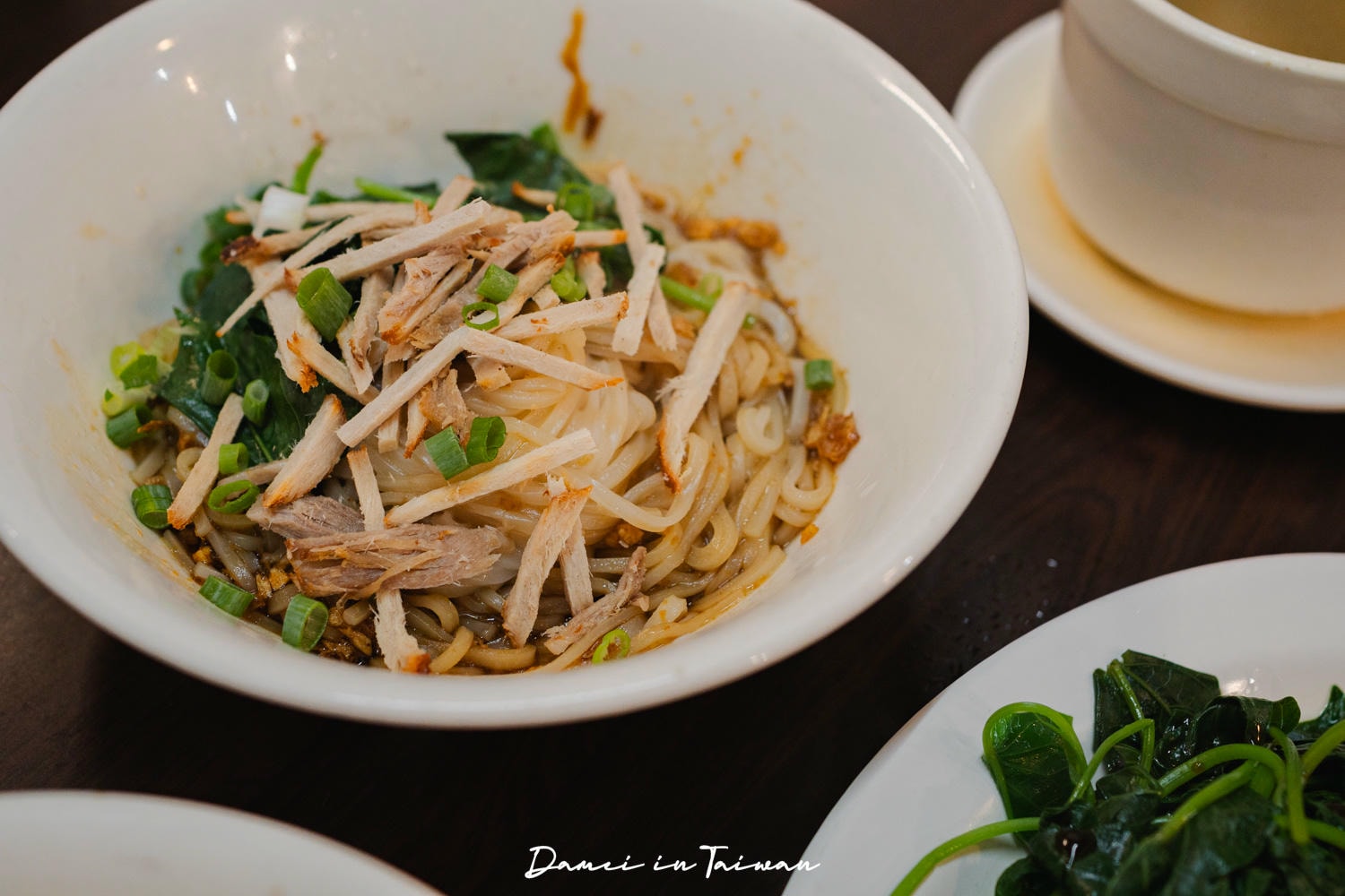 師大美食推薦！麗江南洋風味麵食館-必吃乾拌巴巴絲！學生族最愛的小吃店