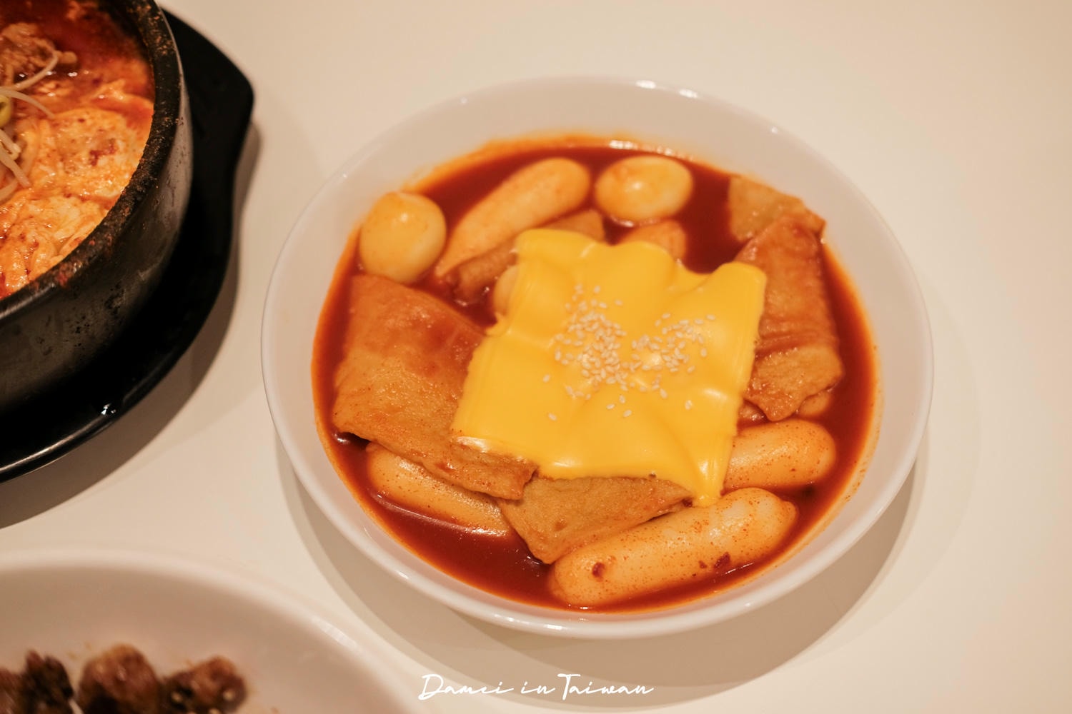 台北東區平價韓式料理「七號CHiHAO敦化」低調卻很有人氣的巷弄美食！外送單總是非常多