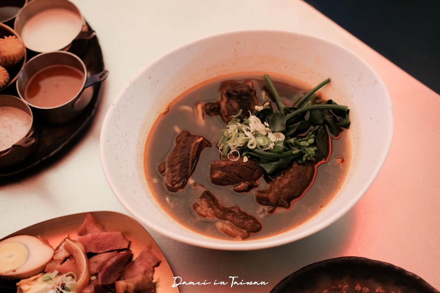 松菸餐酒館推薦「WHAT’S LA SAUCE」11款特色醬料，台美混血料理餐館