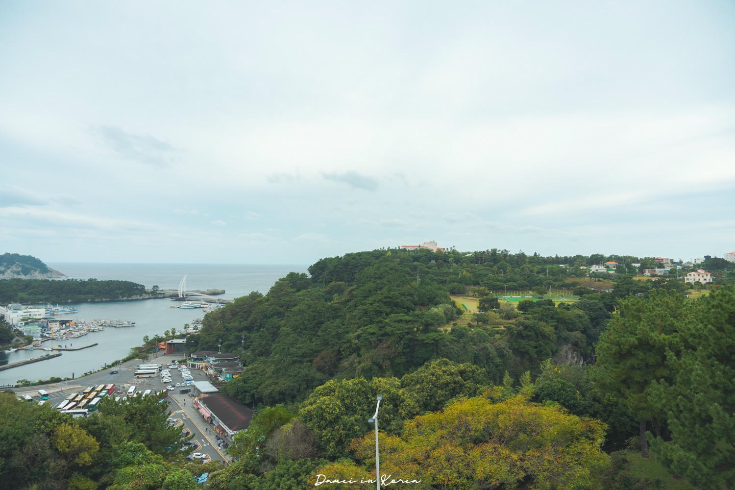 濟州島西歸浦住宿「heyy,seogwipo」一晚不到千元的海景飯店,鄰近天地淵瀑布 - 第18張圖 濟州島西歸浦住宿「heyy,seogwipo」一晚不到千元的海景飯店,鄰近天地淵瀑布