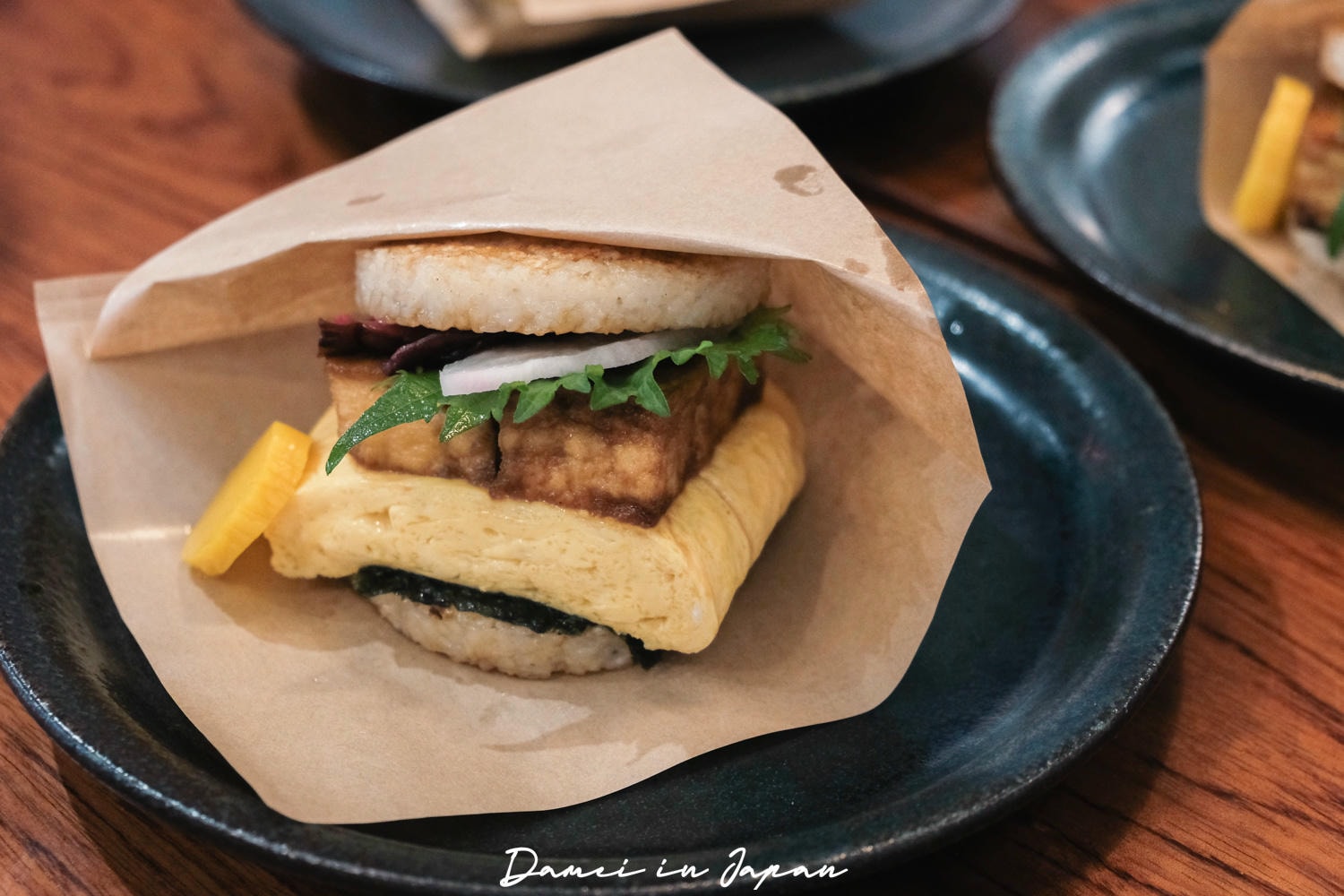 嵐山美食推薦！中川発明堂-選用老店嵯峨豆腐製作，讓人驚艷的米漢堡