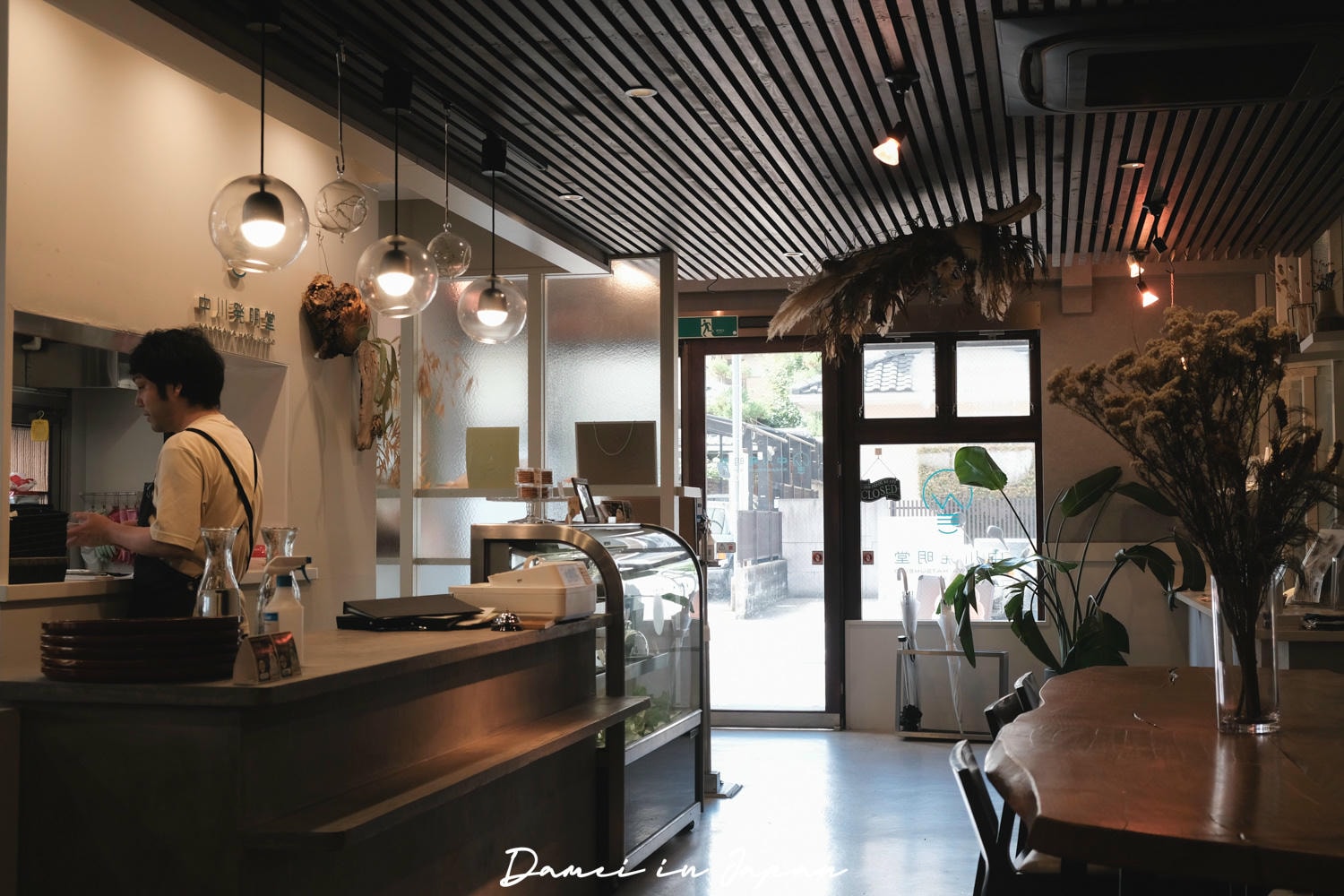 嵐山美食推薦！中川発明堂-選用老店嵯峨豆腐製作，讓人驚艷的米漢堡