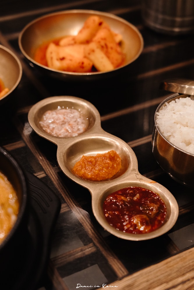 青瓦屋청와옥-首爾人氣豬肉血腸湯飯，連續5年獲得藍緞帶推薦