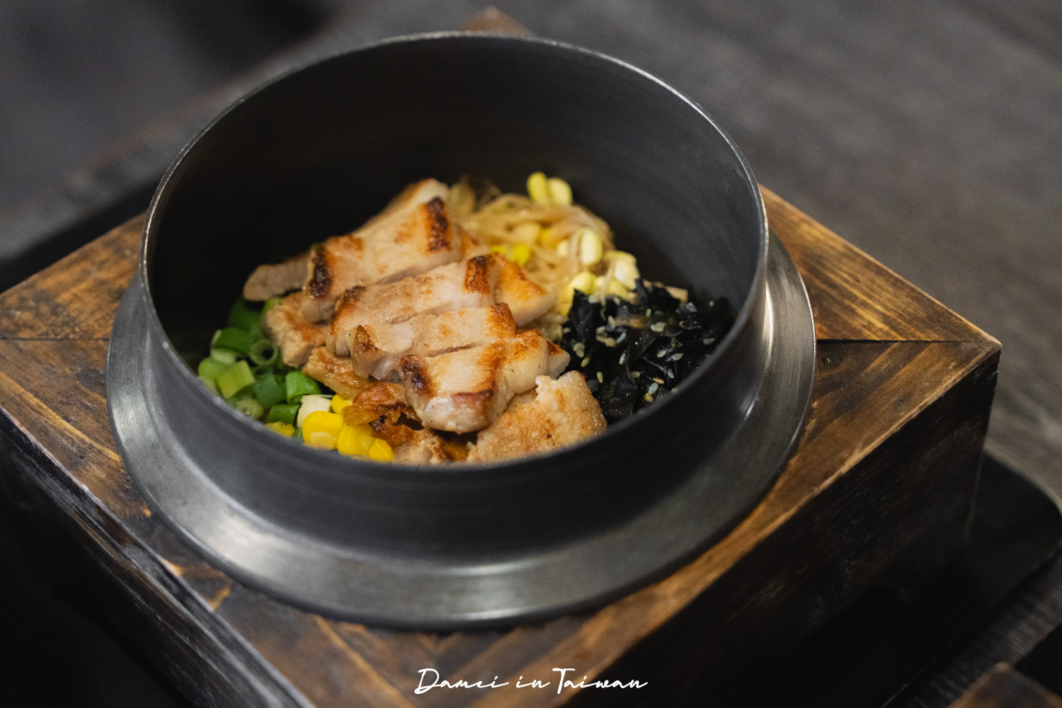 士林美食「金美麗人韓國直火釜飯專賣店」不用飛韓國也能吃到人氣釜飯，士林捷運站三分鐘！