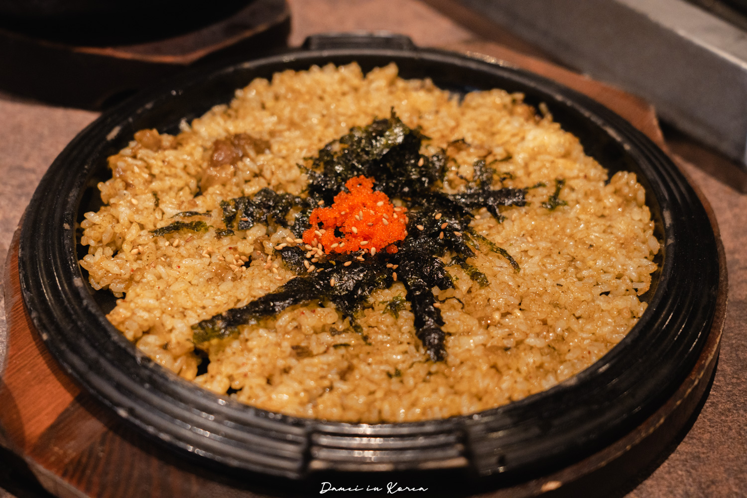 濟州島烤肉「石牆黑豬肉」姜虎東也推薦的人氣烤肉店,鮑魚內臟炒飯也是必點 - 第31張圖 濟州島烤肉「石牆黑豬肉」姜虎東也推薦的人氣烤肉店,鮑魚內臟炒飯也是必點